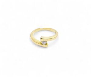 solitaire diamant rond monture or jaune 18 carats