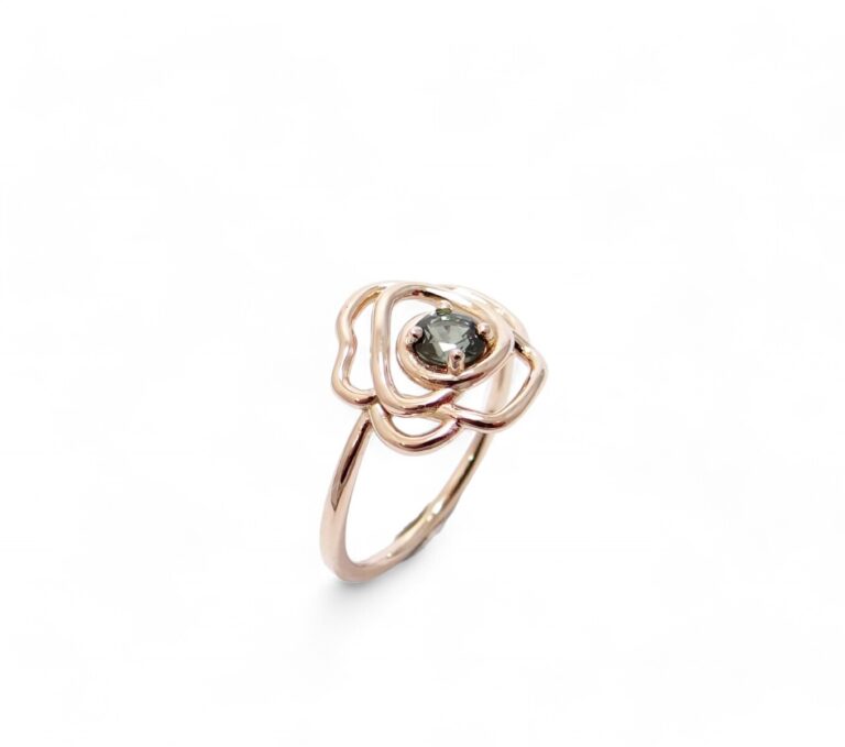 bague rose or rose 18 ct et saphir vert