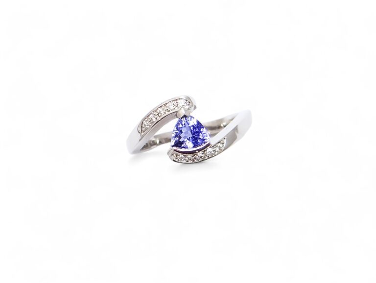 bague tanzanite troidia diamant monture or blanc