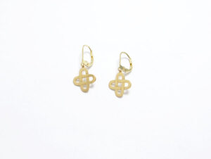 boucle d oreilles or 18 carats en forme d infini